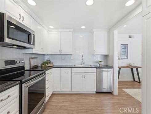 18  Land Fall   Court, Newport Beach, CA