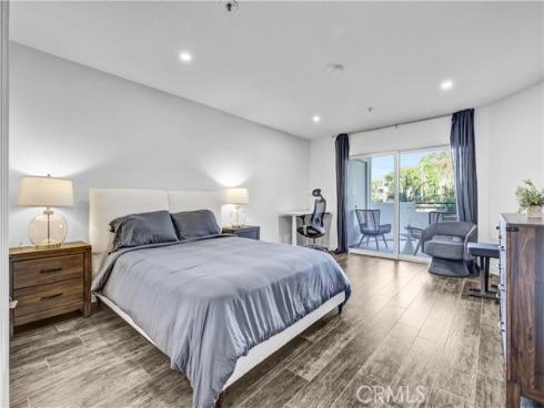 240  Nice  114  Lane, Newport Beach, CA