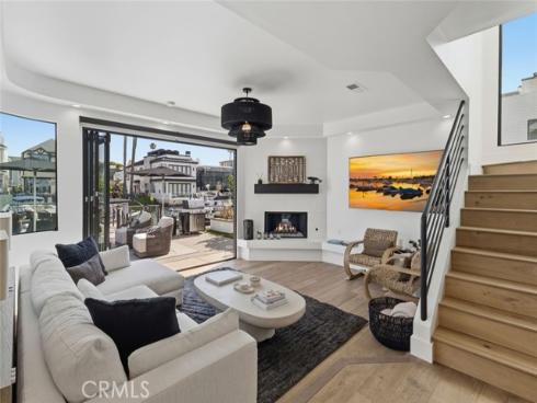 3912  River Ave  , Newport Beach, CA