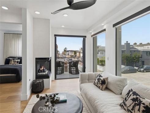 3912  River Ave  , Newport Beach, CA