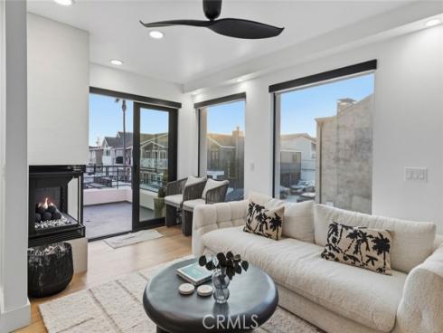 3912  River Ave  , Newport Beach, CA