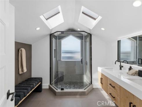 3912  River Ave  , Newport Beach, CA