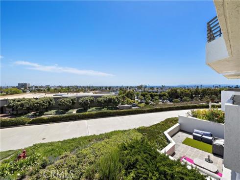 280 Cagney 211 Lane, Newport Beach, CA