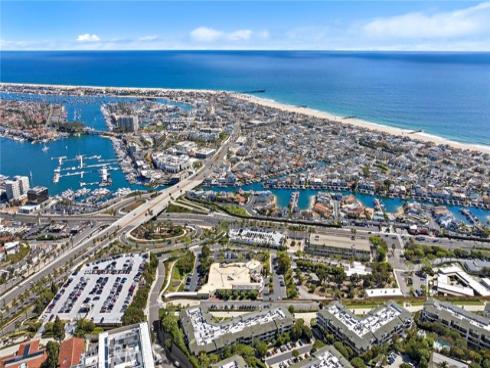 280  Cagney  211  Lane, Newport Beach, CA