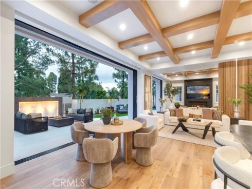 6  Pinehurst Ln  , Newport Beach, CA