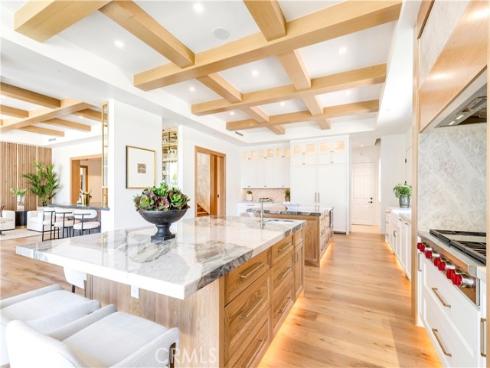 6  Pinehurst Ln  , Newport Beach, CA