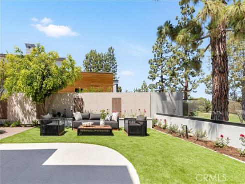 6  Pinehurst Ln  , Newport Beach, CA