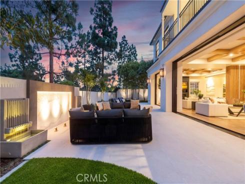 6  Pinehurst Ln  , Newport Beach, CA