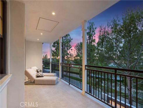 6  Pinehurst Ln  , Newport Beach, CA