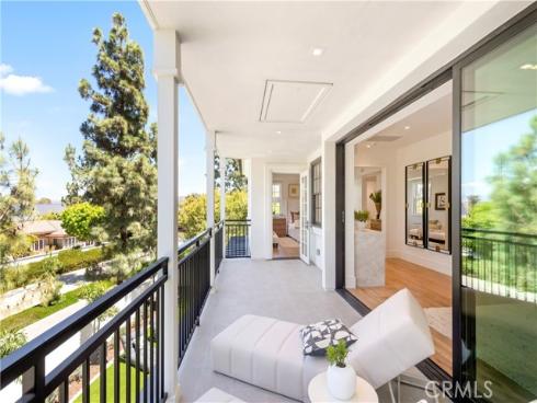 6  Pinehurst Ln  , Newport Beach, CA