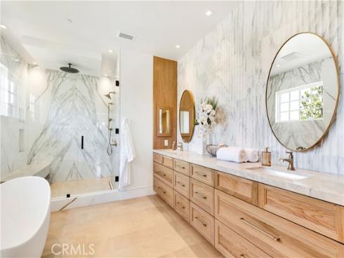 6  Pinehurst Ln  , Newport Beach, CA