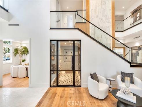 6  Pinehurst Ln  , Newport Beach, CA