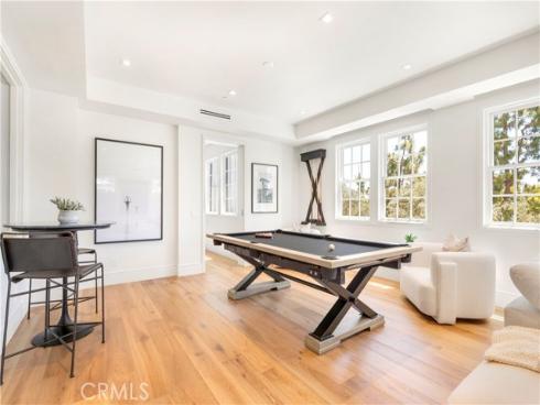 6  Pinehurst Ln  , Newport Beach, CA