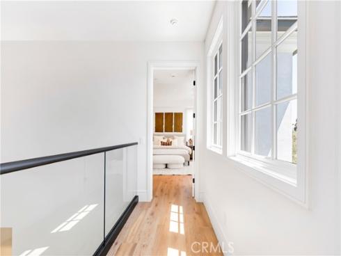 6  Pinehurst Ln  , Newport Beach, CA