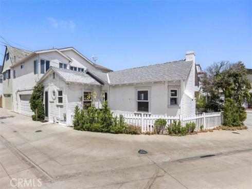 805 W Bay  , Newport Beach, CA