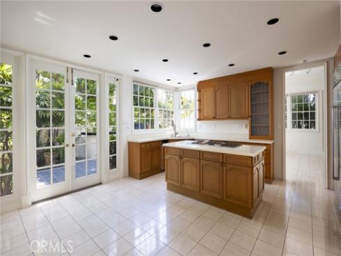 2 Chatham Court, Newport Beach, CA