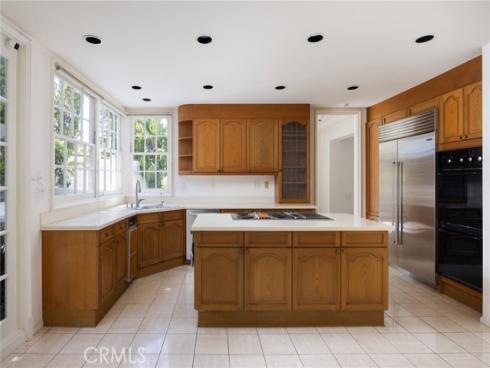 2 Chatham Court, Newport Beach, CA