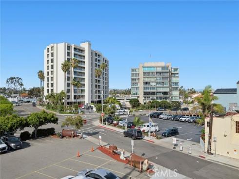 517  30th   Street, Newport Beach, CA