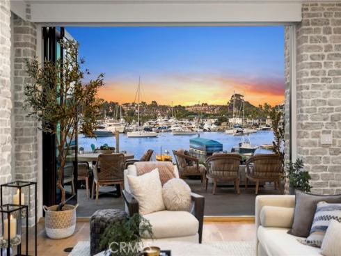 409  North Bayfront  , Newport Beach, CA