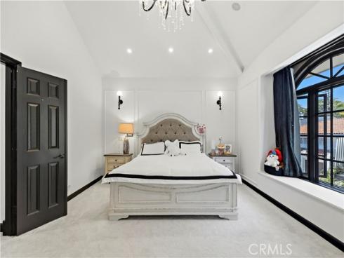 19  Belmont  , Newport Beach, CA