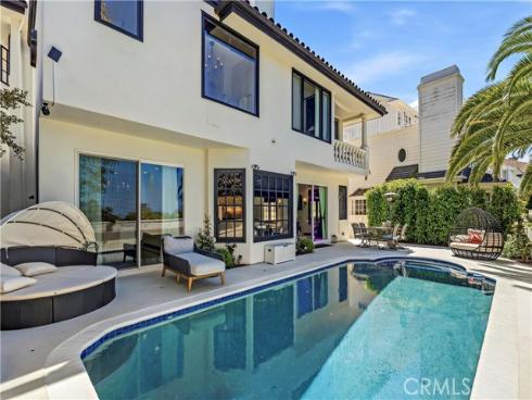 19  Belmont  , Newport Beach, CA