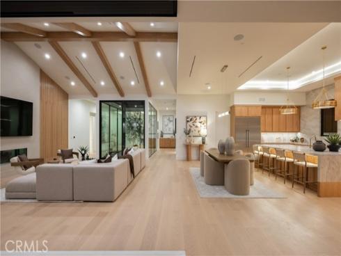 1453  Galaxy Dr  , Newport Beach, CA