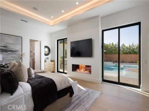 1453  Galaxy Dr  , Newport Beach, CA