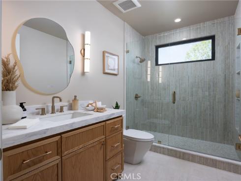 1453  Galaxy Dr  , Newport Beach, CA