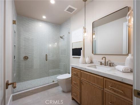 1453  Galaxy Dr  , Newport Beach, CA