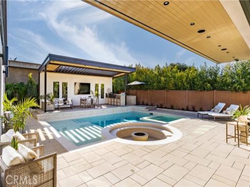 1453  Galaxy Dr  , Newport Beach, CA