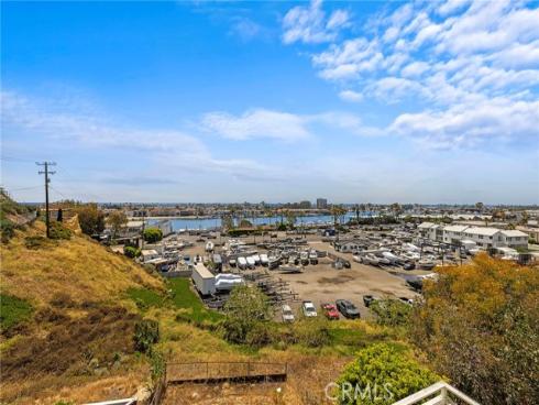 2209 Cliff Drive, Newport Beach, CA