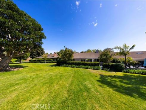 2102 Vista Entrada , Newport Beach, CA