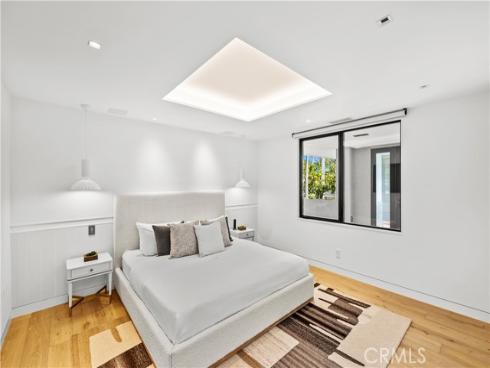 1075 Granville Drive, Newport Beach, CA