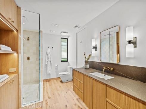 1075 Granville Drive, Newport Beach, CA