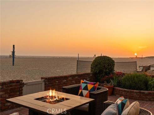 6910 W Oceanfront , Newport Beach, CA