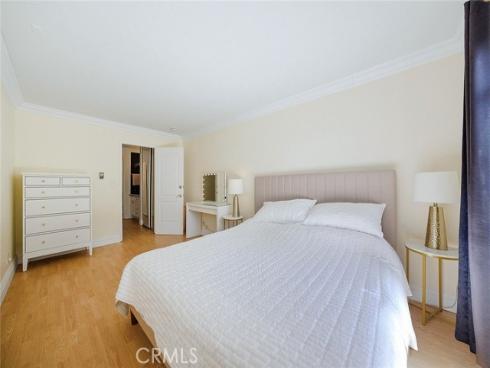 300 Cagney 206 , Newport Beach, CA