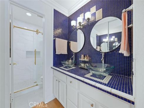 300 Cagney 206 , Newport Beach, CA