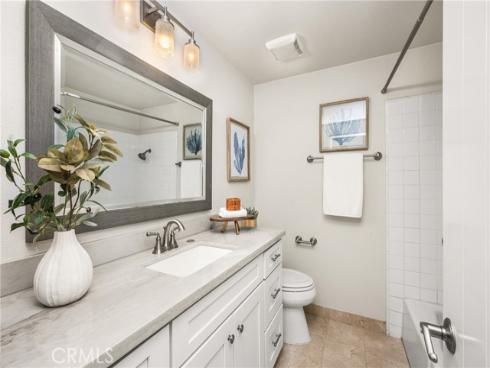 525 Vista Flora , Newport Beach, CA