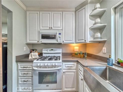 25 Sand Dollar 19 Court, Newport Beach, CA