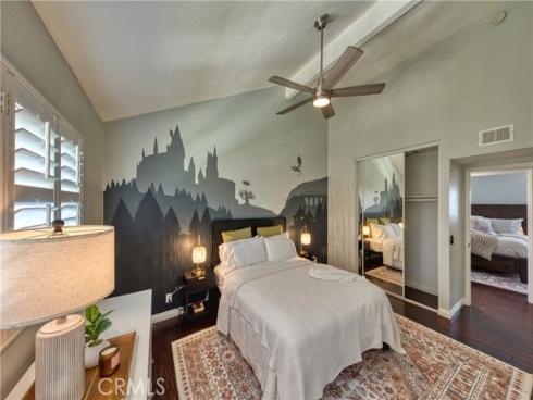 25 Sand Dollar 19 Court, Newport Beach, CA