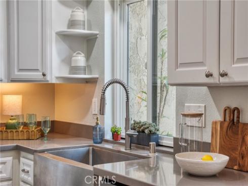 25 Sand Dollar 19 Court, Newport Beach, CA