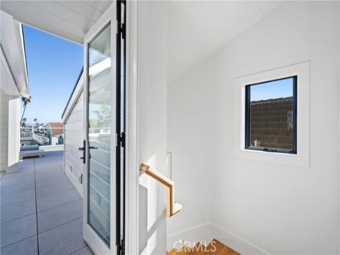 123  44th   Street, Newport Beach, CA