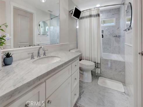 683 Vista Bonita , Newport Beach, CA