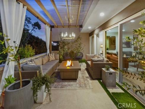683 Vista Bonita , Newport Beach, CA