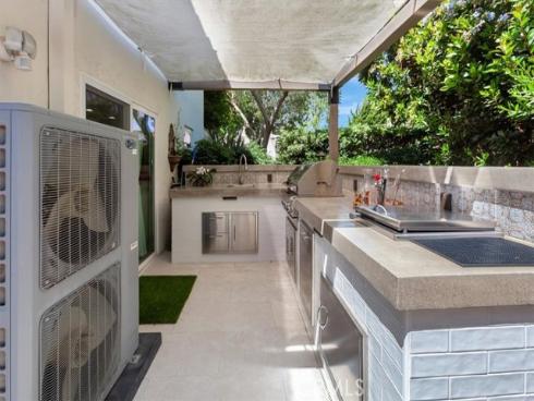 683 Vista Bonita , Newport Beach, CA