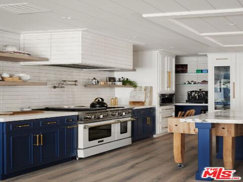204 Pearl Avenue, Newport Beach, CA