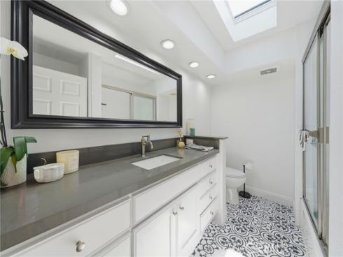 2202 W Oceanfront , Newport Beach, CA