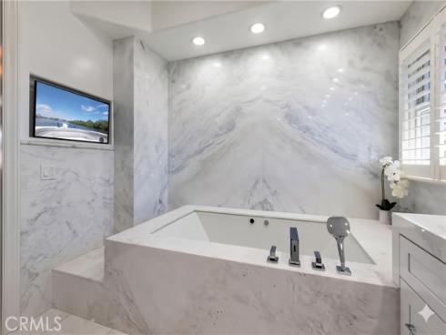 2401 Clay , Newport Beach, CA