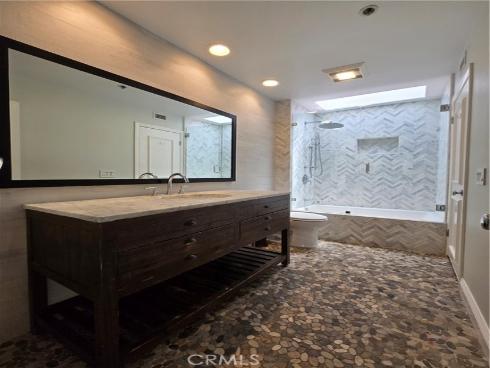 260 Cagney 317 , Newport Beach, CA