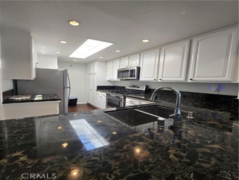 260 Cagney 317 , Newport Beach, CA
